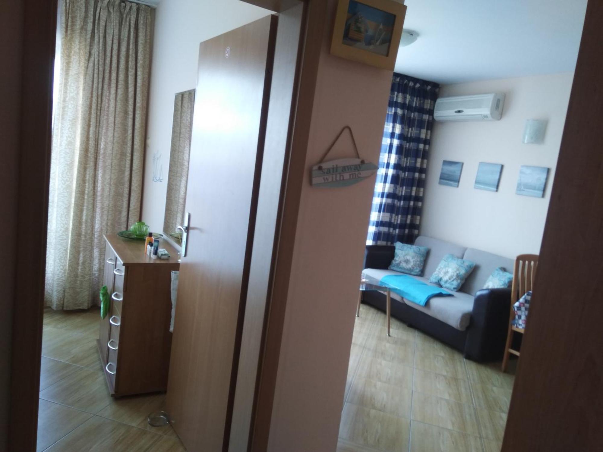 Golden Dreams Apartment Pantai Sunny Ruang foto